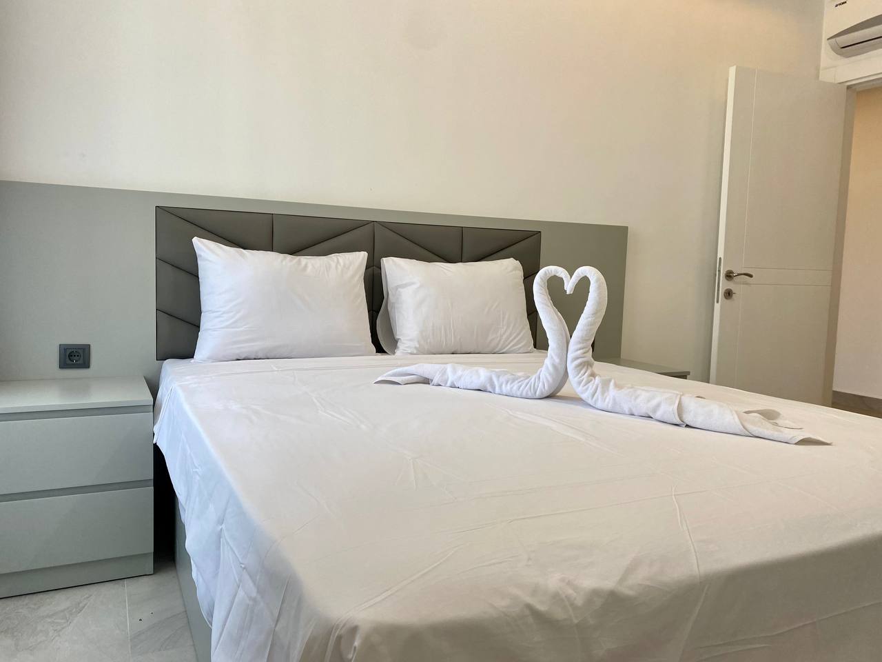 N°08 - Boutique 16 - 2 Bedrooms Sea Front, 6 People, Ultra Luxury