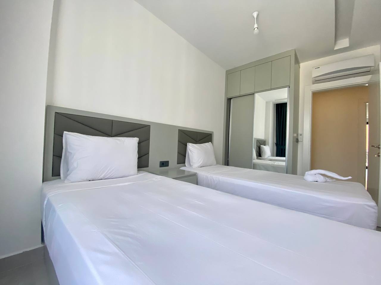 N°08 - Boutique 16 - 2 Bedrooms Sea Front, 6 People, Ultra Luxury