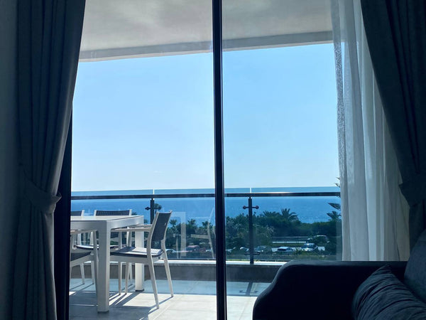 N°11 - Boutique 16 - 2 Bedrooms Sea Front, 6 People, Ultra Luxury