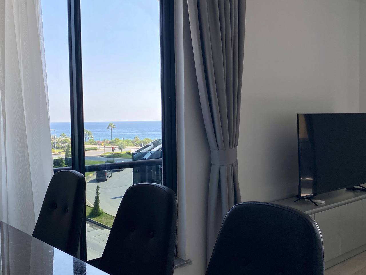 N°11 - Boutique 16 - 2 Bedrooms Sea Front, 6 People, Ultra Luxury