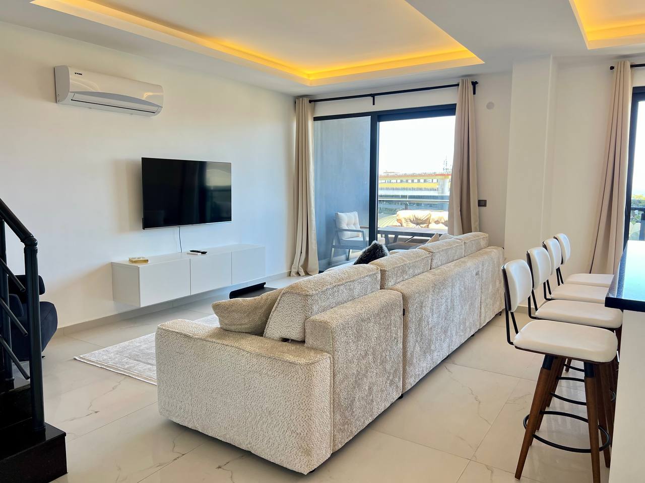 N°A27 - Salam Résidence 2 - Magnificent 3 Bedroom Duplex, Sea View and Mosque!