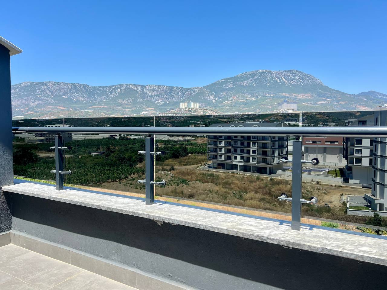 N°A27 - Salam Résidence 2 - Magnificent 3 Bedroom Duplex, Sea View and Mosque!
