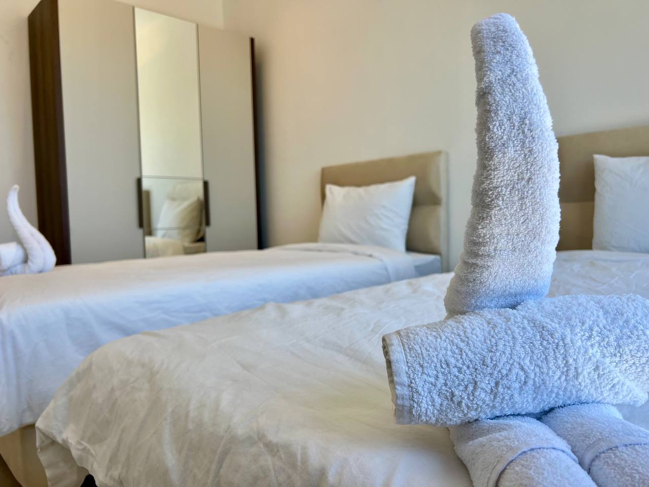 N°A27 - Salam Résidence 2 - Magnificent 3 Bedroom Duplex, Sea View and Mosque!
