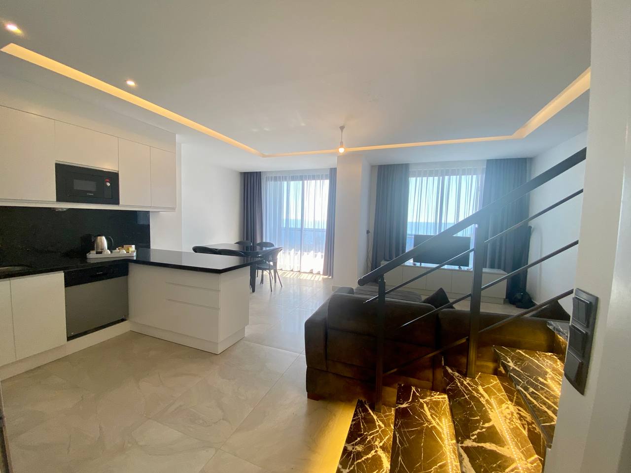 N°23 - Boutique 16 - Duplex Sea Front, Sleeps 8, Ultra Luxury