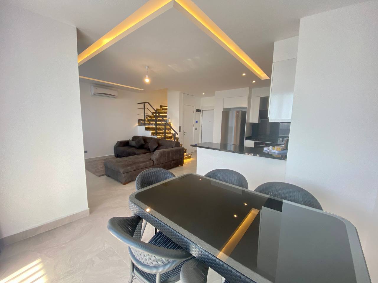 N°23 - Boutique 16 - Duplex Sea Front, Sleeps 8, Ultra Luxury