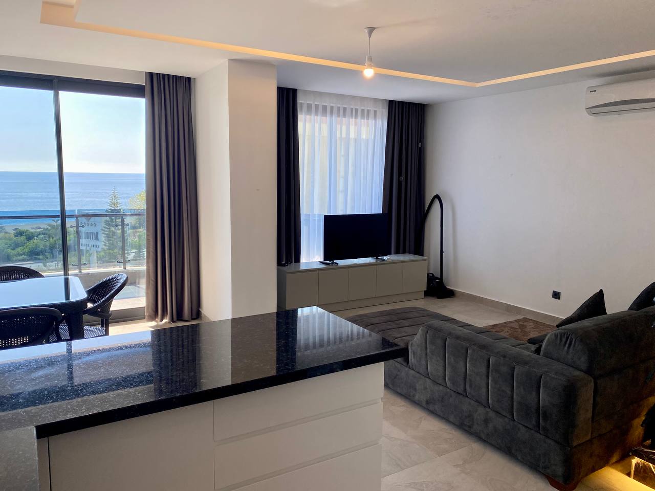 N°23 - Boutique 16 - Duplex Sea Front, Sleeps 8, Ultra Luxury