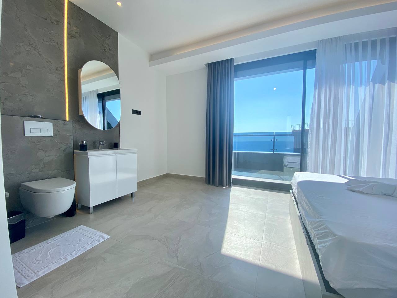 N°22 - Boutique 16 - Duplex Sea Front, For 8 People, Ultra Luxury