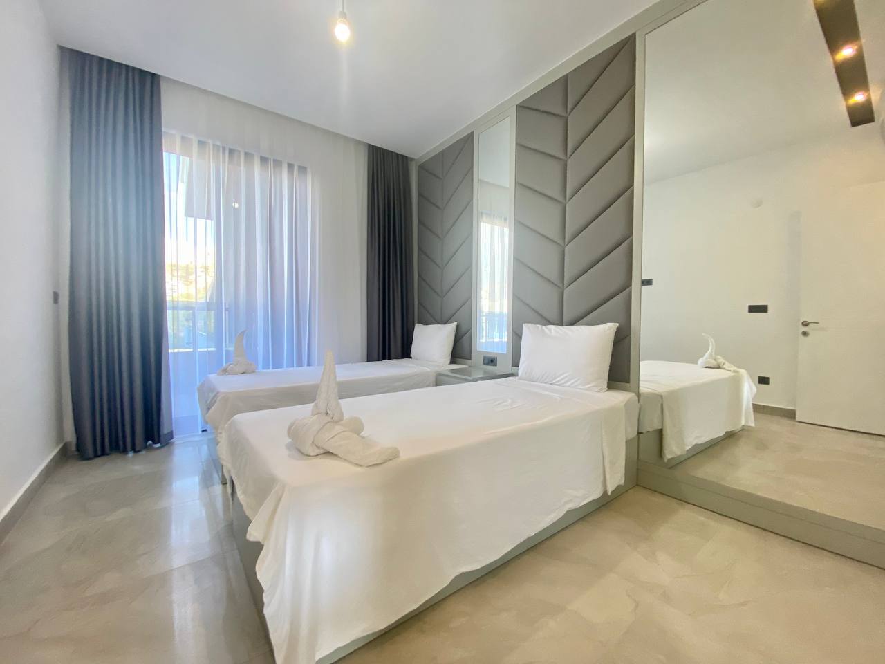 N°22 - Boutique 16 - Duplex Sea Front, For 8 People, Ultra Luxury