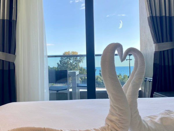 1-Bedroom Designer Apartment with Ocean View and Pool in Alanya – Via Mar No. 122 | Alanya Experience