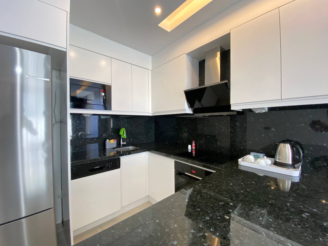N°14 - Boutique 16 - 2 Bedrooms Sea Front, 6 People, Ultra Luxury