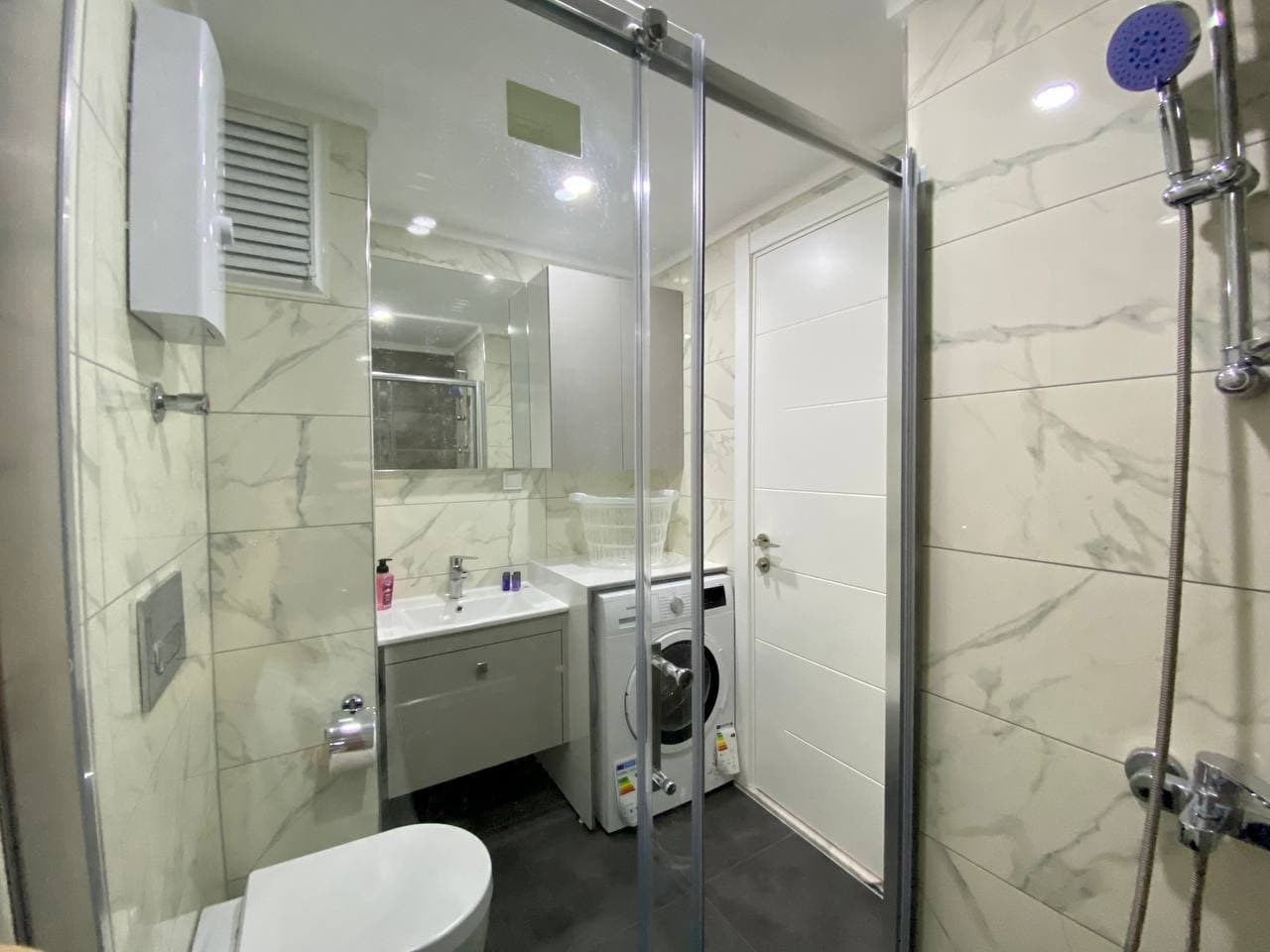 N°33 - Salam Résidence - Incredible 1 Bedroom + Living Room Mosque and Sea View on the 7th floor