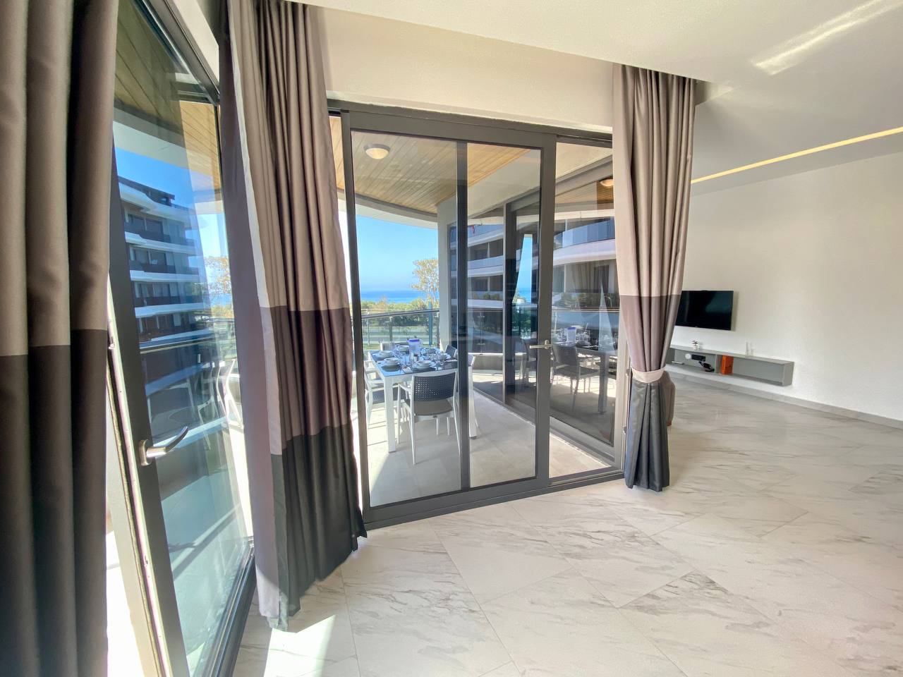 N°121 - Via Mar - T3 Sea and Pool View