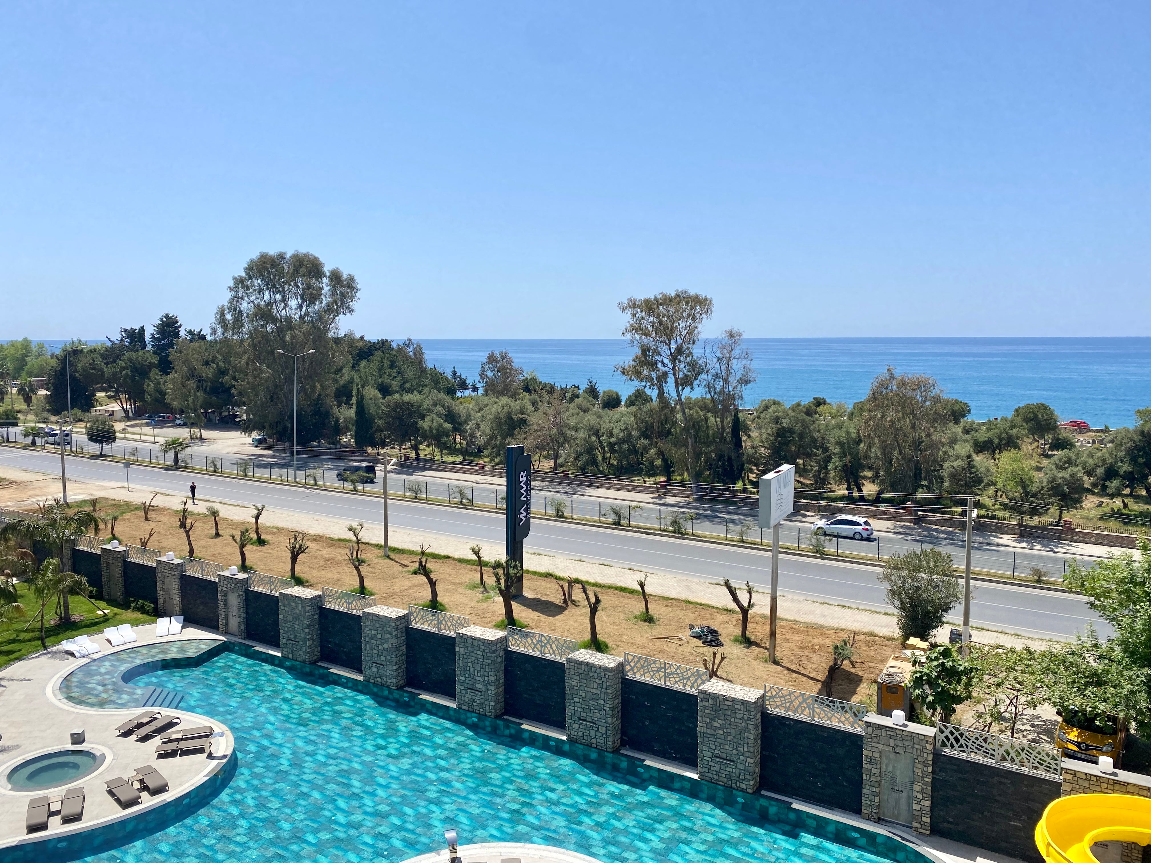 N°135 - Via Mar - 1 Bedroom + Lounge Pool & Sea View