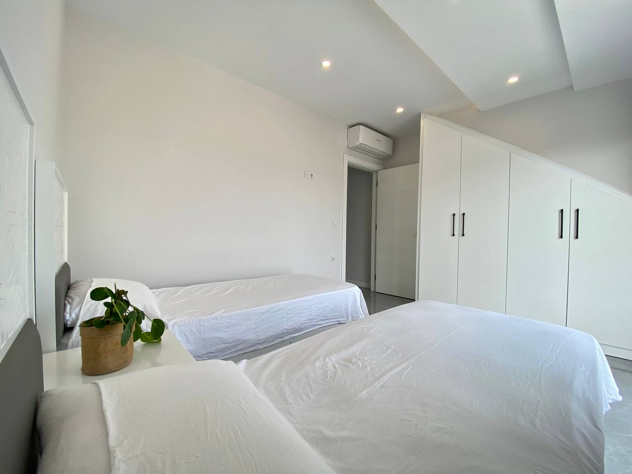 N°45 - Salam Résidence - 3 Chambres avec Jacuzzi Vue Mer, Piscine et Site Antique