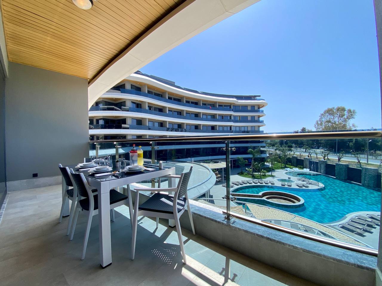 N°115 - Via Mar - Appartement 1 Chambre -  Vue sur la Piscine et la Mer