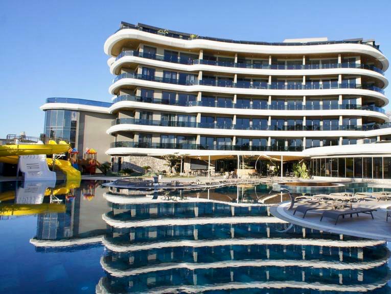 N°115 - Via Mar - Appartement 1 Chambre -  Vue sur la Piscine et la Mer